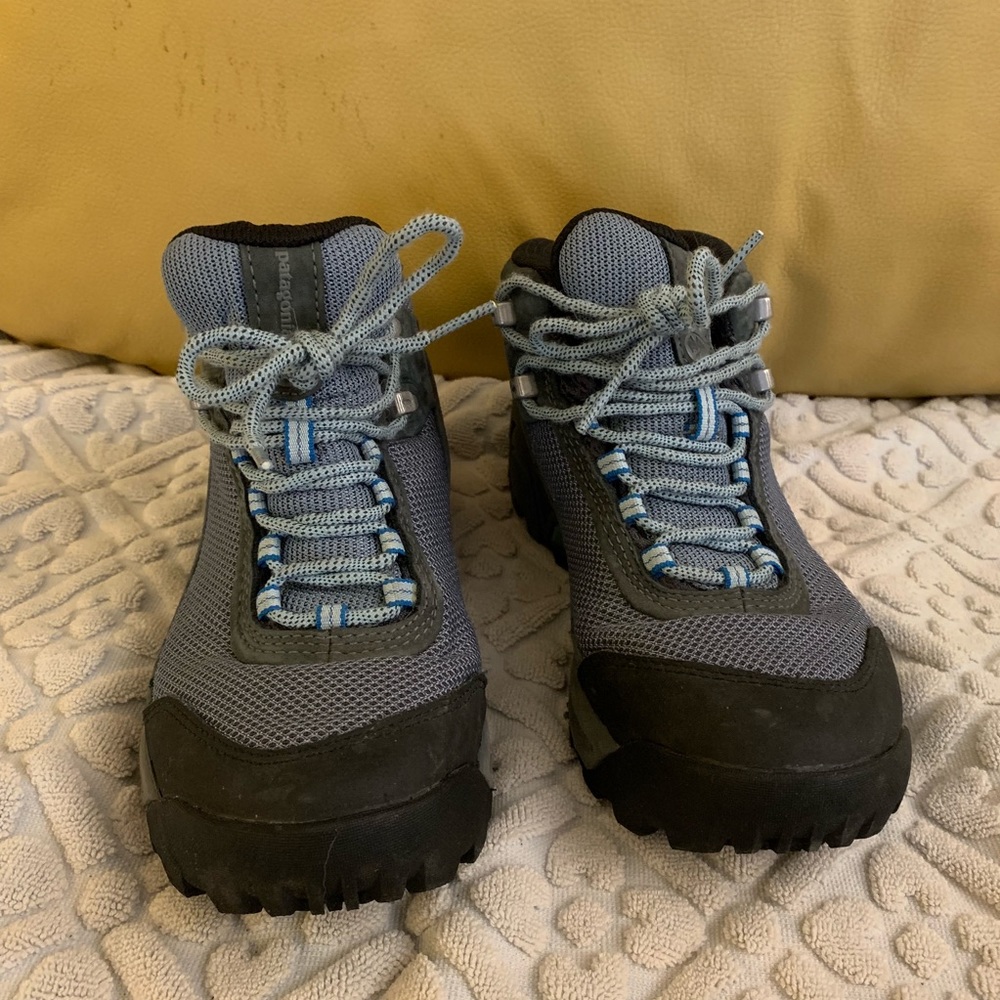 Patagonia hiking boots size 6.5